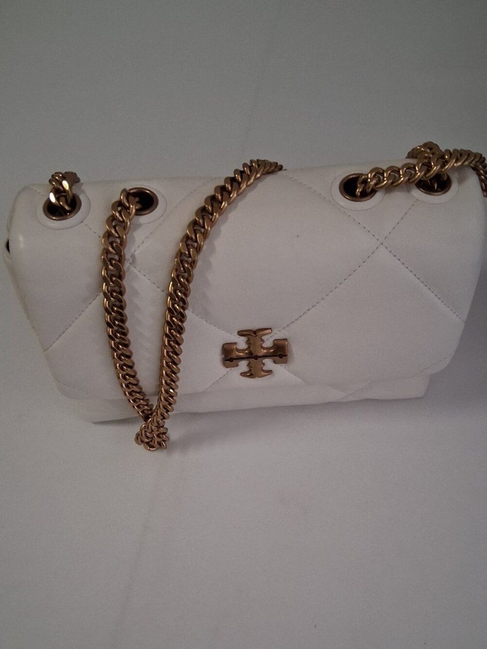 Tory Burch Kira Diamond Quilt Small Convertible Shoulder Bag in Blanc,